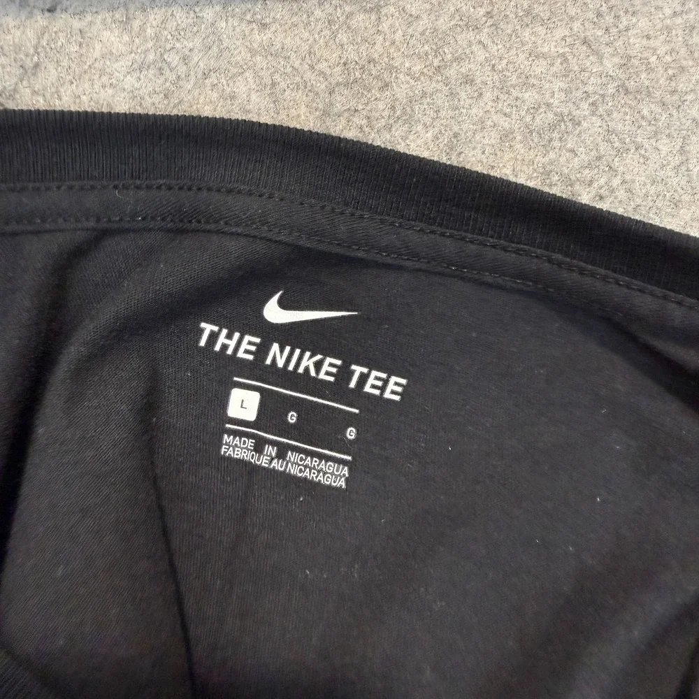 Nike mens large